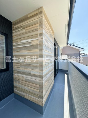 【バルコニー】 | 静岡市葵区西千代田町 2期 新築一戸建て 1号棟 | 陽当たり良好なバルコニーです