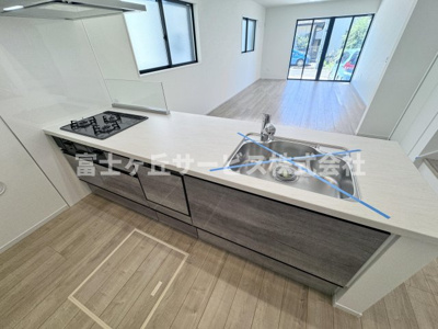 【キッチン】 | 静岡市葵区西千代田町 2期 新築一戸建て 1号棟 | 広々としていてお料理がしやすいキッチンです