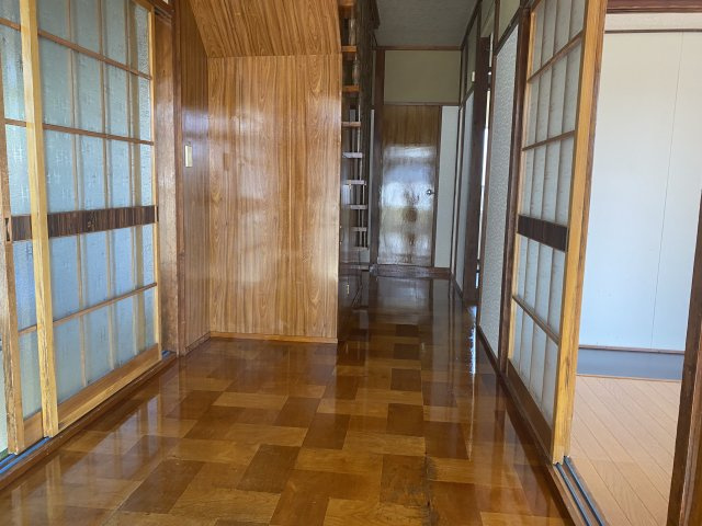 遠野市松崎町白岩８地割の一戸建ての内装