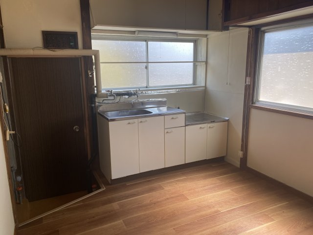 遠野市松崎町白岩８地割の一戸建てのキッチン