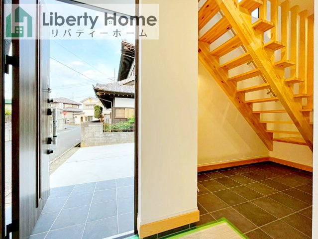 日立市久慈町7丁目　新築戸建の玄関