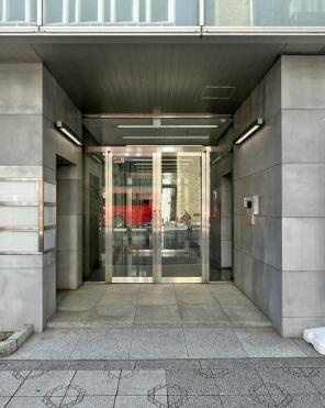 神田大木ビルのエントランス|落ち着いたエントランスです