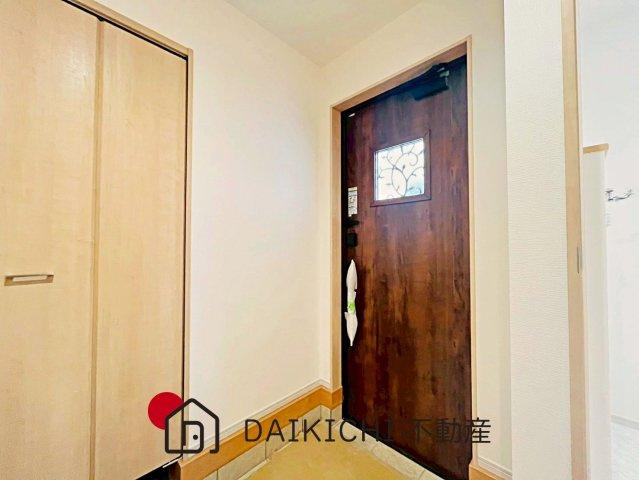 【玄関】 | 加須市久下2丁目　いろどりアイタウン　新築戸建　全3棟　3号棟