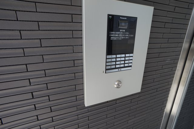習志野市鷺沼台４丁目の賃貸マンションのエントランス|オートロック完備で安心ですね