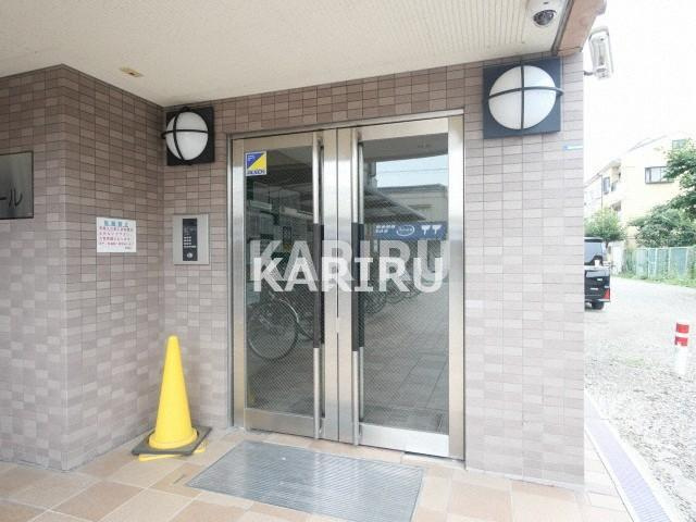 カーサファミールのエントランス