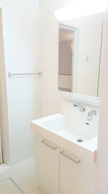 【洗面所】 | クロシェットB