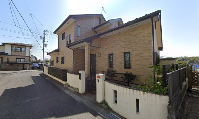 伊勢原市岡崎　リフォーム済み大型住宅の外観