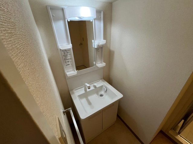 INSURANCE(インシュランス)BLDG.(ビルディング)ⅩⅥ(シックスティーン)流山の独立洗面台