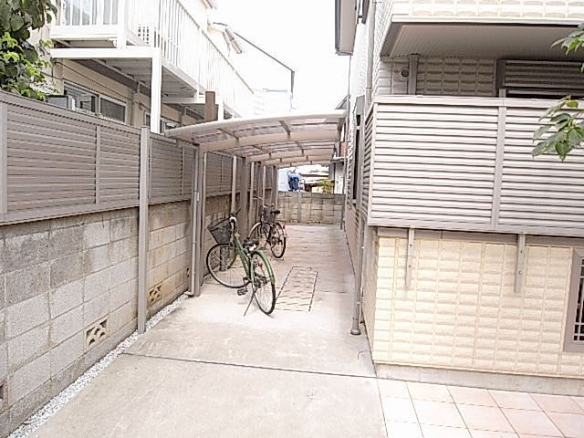 プチ・プランスのその他共用部分|★屋根付き自転車置場★