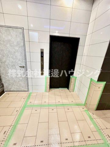 セレニテ江坂グランデのその他共用部分|エレベータ2基ございます。