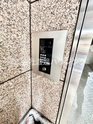 アール江坂のセキュリティ|オートロックで安心