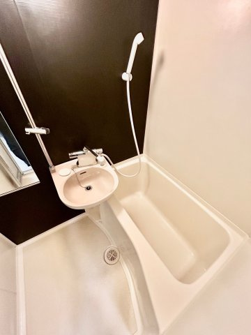 アール江坂の浴室