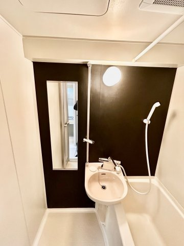 アール江坂の洗面所