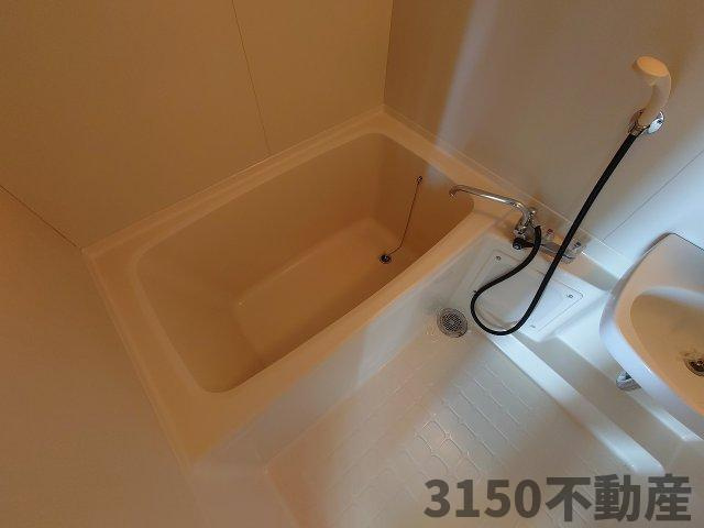 ハヤシビルの浴室