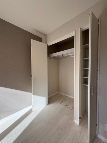 ルミラⅠの収納|洋室5.9帖のクローゼット♪