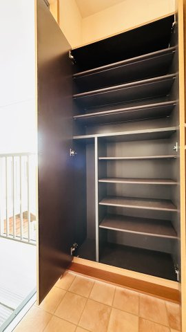 ヴィーブルＫの玄関