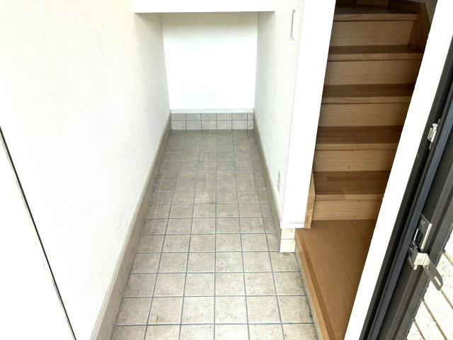 【玄関】 | ラスパシオ