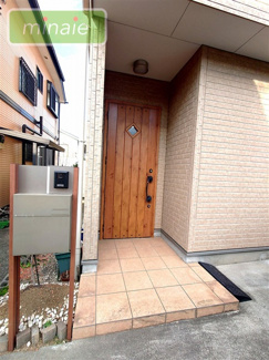 【玄関】 | 新検見川7分　太陽光パネル付き　オール電化　検見川町 | 販売現地