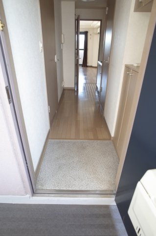 EL-NIDO NODAの玄関