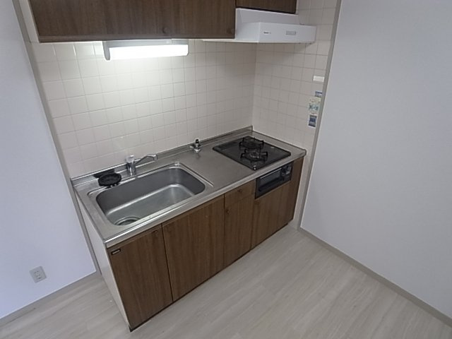 神戸市兵庫区塚本通６丁目の賃貸マンションのキッチン