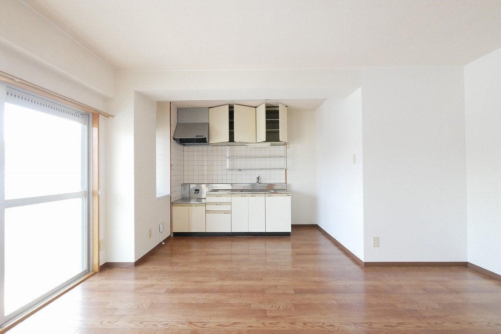 オハイオハイツの居間・リビング|オハイオハイツ402号室　