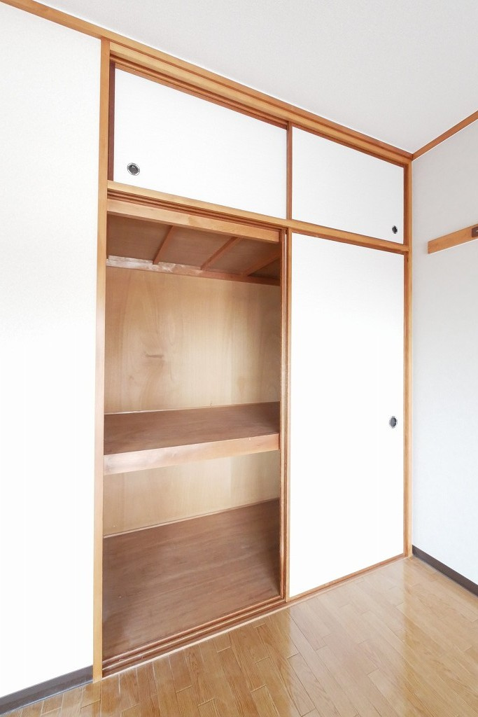 オハイオハイツの収納|オハイオハイツ402号室　