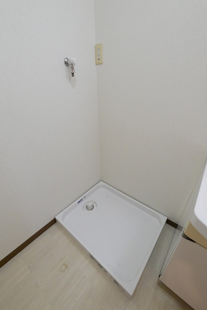 オハイオハイツの設備|オハイオハイツ402号室　
洗濯置き場