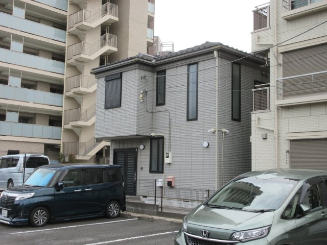 橋本三丁目貸店舗付貸家の外観