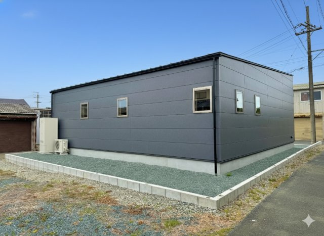 浜松市中央区小沢渡町の中古一戸建の庭|お家裏側にもスペースがございます♪