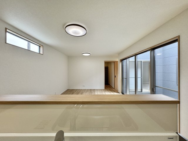 浜松市中央区小沢渡町の中古一戸建のキッチン|キッチンからの眺望です。お料理をしながらご家族との会話も弾みますね♪