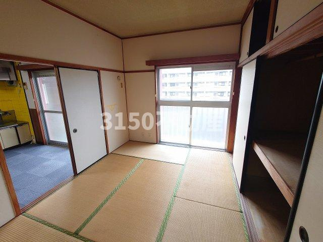 浅野第三ビルの和室