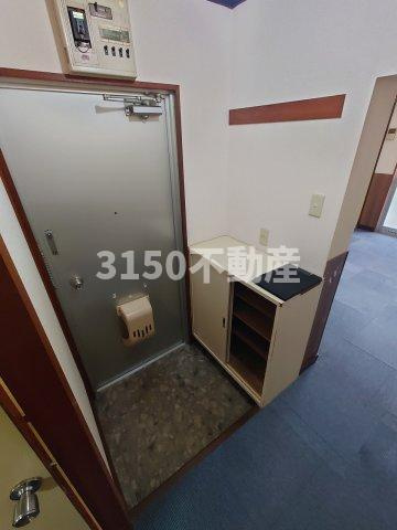 浅野第三ビルの玄関