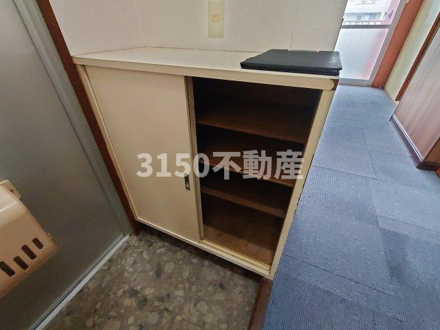 浅野第三ビルの収納