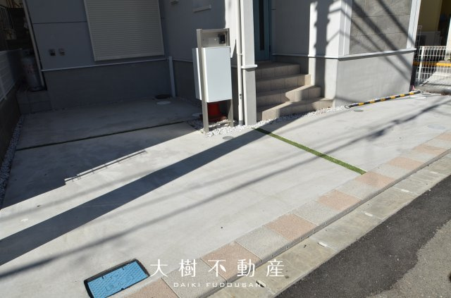【駐車場】 | 座間市南栗原3丁目　新築戸建て　全2棟【仲介手数料無料】