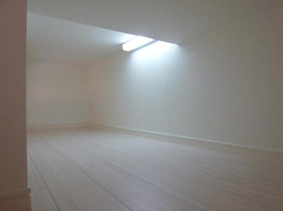 【内装】 | クレセル本千葉 | ※同物件・同タイプの写真です。ロフト♪