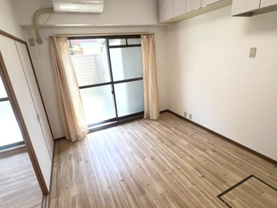 【居間・リビング】 | カサベラ西岡本