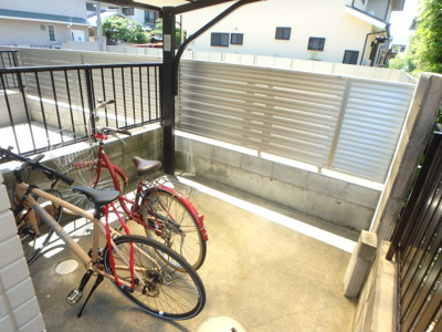 【その他共用部分】 | サンライズ・ビラＳ | 駐輪スペースです
