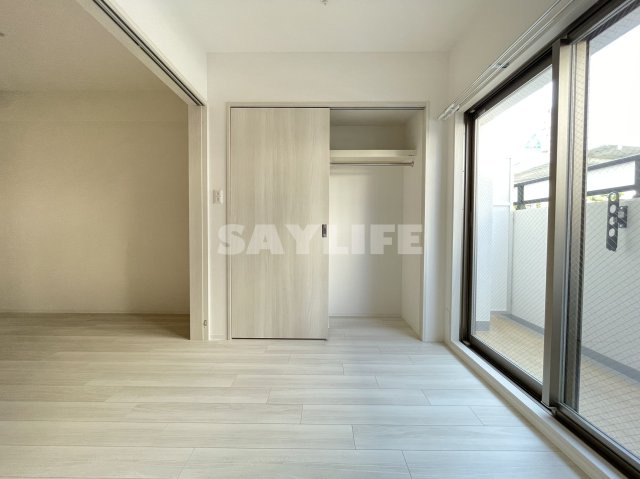 Alivis緑橋の居間・リビング