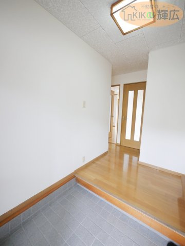 明石市二見町福里　中古戸建の玄関