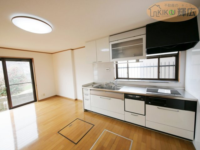 明石市二見町福里　中古戸建のキッチン