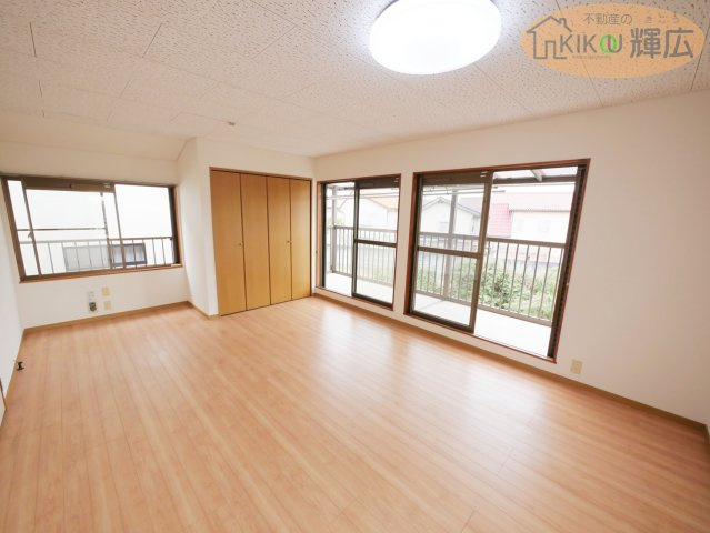 明石市二見町福里　中古戸建の洋室