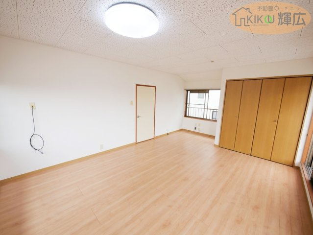 明石市二見町福里　中古戸建の洋室