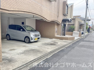 【駐車場】 | ダイアパレス南明町弐番館