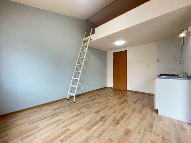 ゆたりハイツの居間・リビング