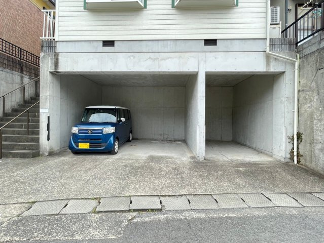 ゆたりハイツの駐車場