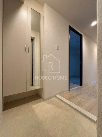 ブルー・エ・グリ上町台の玄関