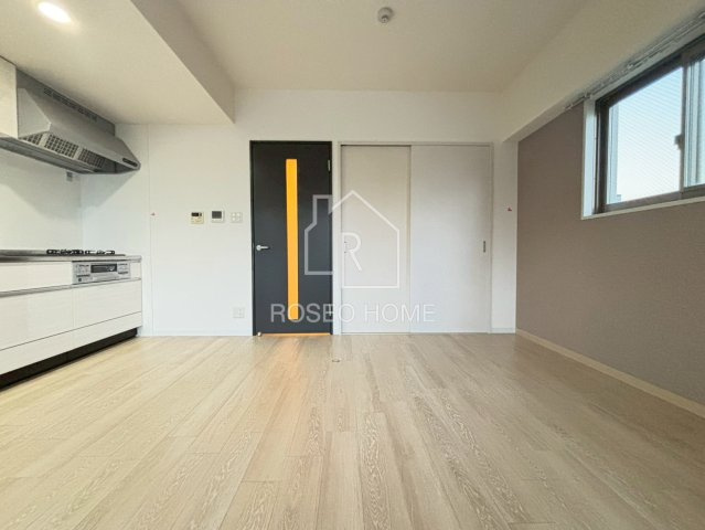 ブルー・エ・グリ上町台の居間・リビング