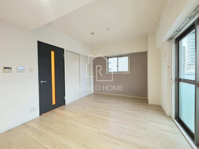 ブルー・エ・グリ上町台の居間・リビング