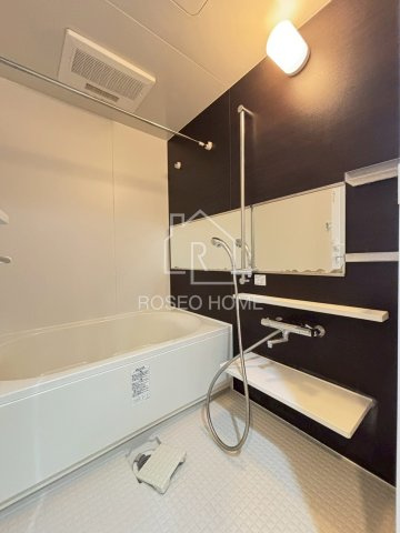 ブルー・エ・グリ上町台の浴室