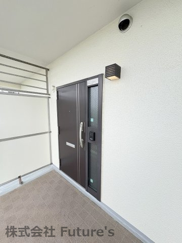 グレースハイツ三郷のエントランス|玄関前の写真です